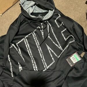 Nike Men’s Therma-Fit Hoodie NWT